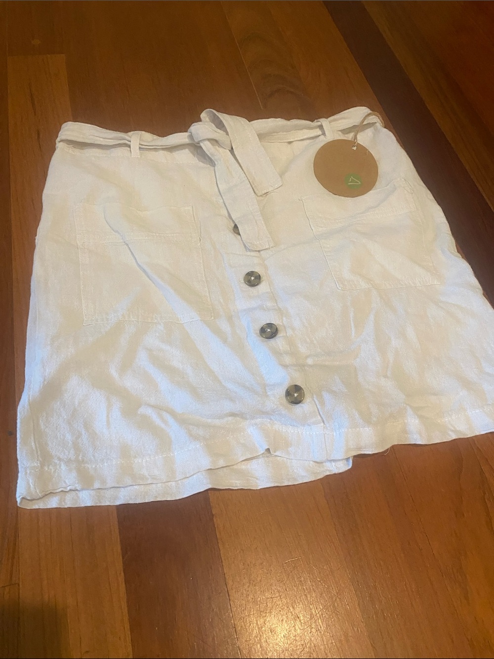 BNWT Linen and rayon blend hiking skort